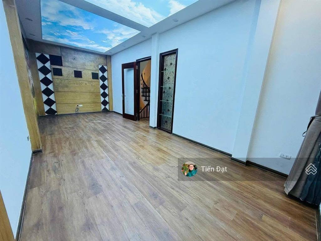 Bán nhà phố hồ đắc di đống đa42m x 6 tầng 30m ra ô tô dân xây mtx5,3m  giá 12,2 tỷ  a đạt