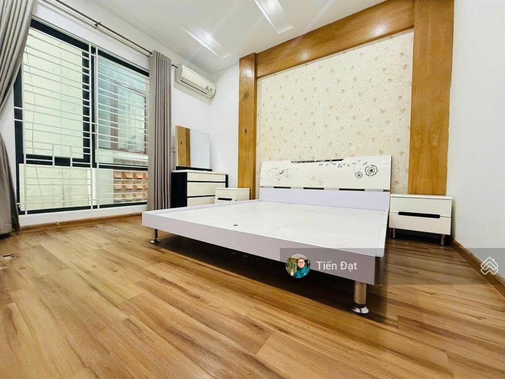 Bán nhà phố hồ đắc di đống đa42m x 6 tầng 30m ra ô tô dân xây mtx5,3m  giá 12,2 tỷ  a đạt