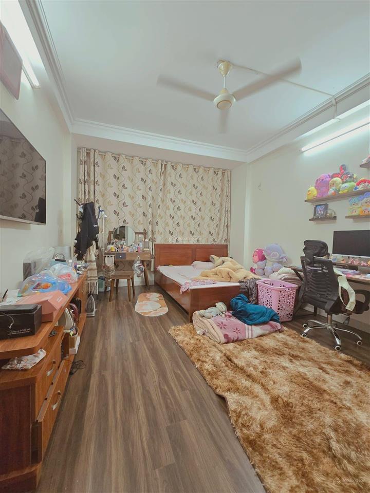 Bán nhà phố tôn đức thắng,dt 39m x 5 tầng, cách phố 40m, kinh doanh, giá 11 tỷ...xem thêm  a đạt