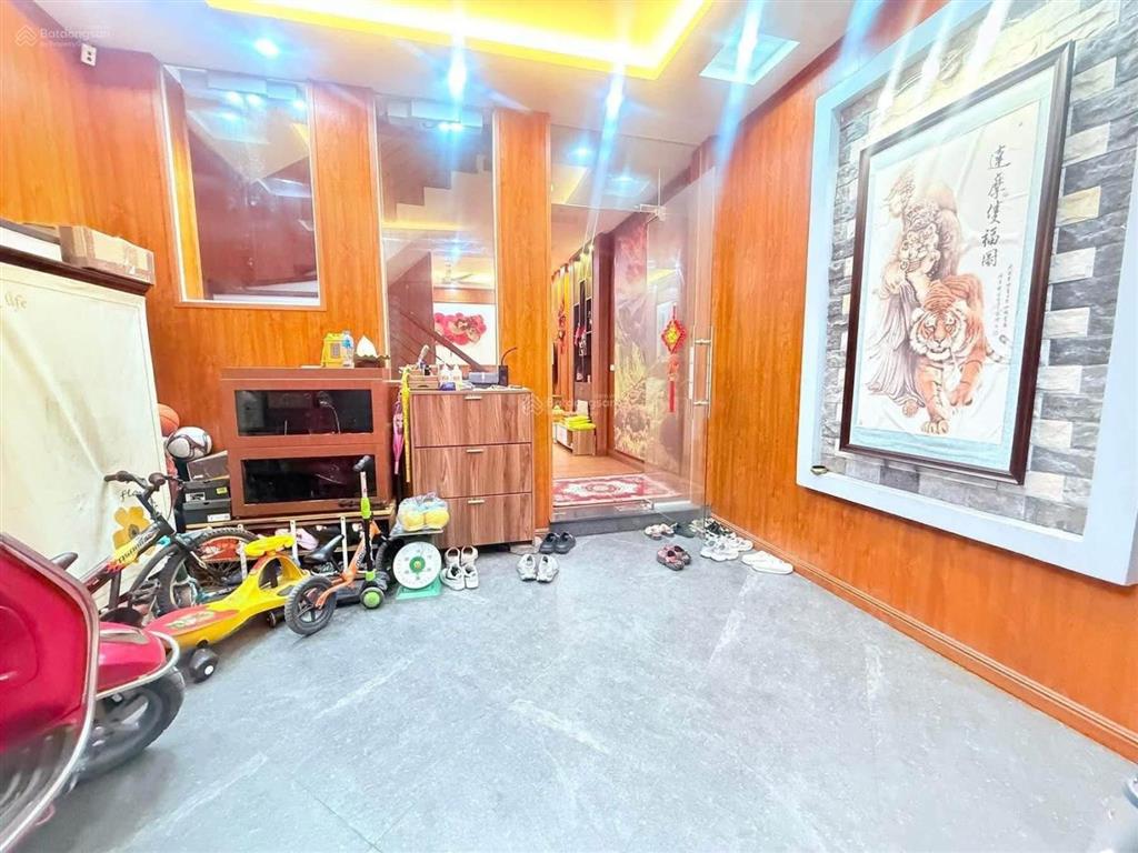 Bán nhà phố núi trúc, kim mã, ba đình, hà nội. dt 46m2x5t, gần phố, giá 12,9 tỷ. xem thêm  a đạt