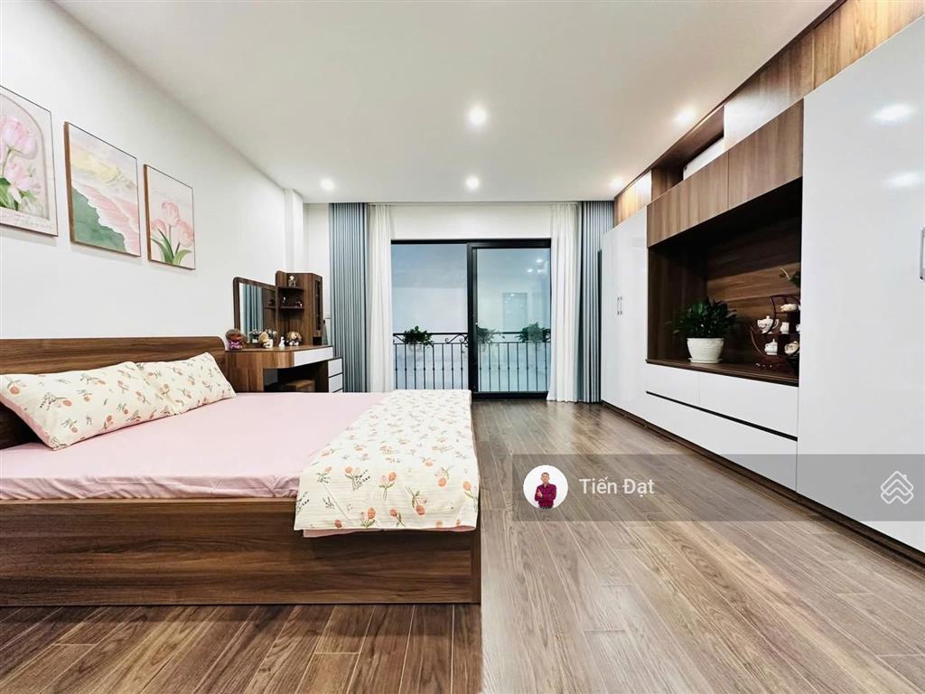 Bán nhà ngọc hà hoàng hoa thám, nhà mới tinh, thang máy xịn, nội thất đầy đủ ở ngay giá 11,7 tỷ