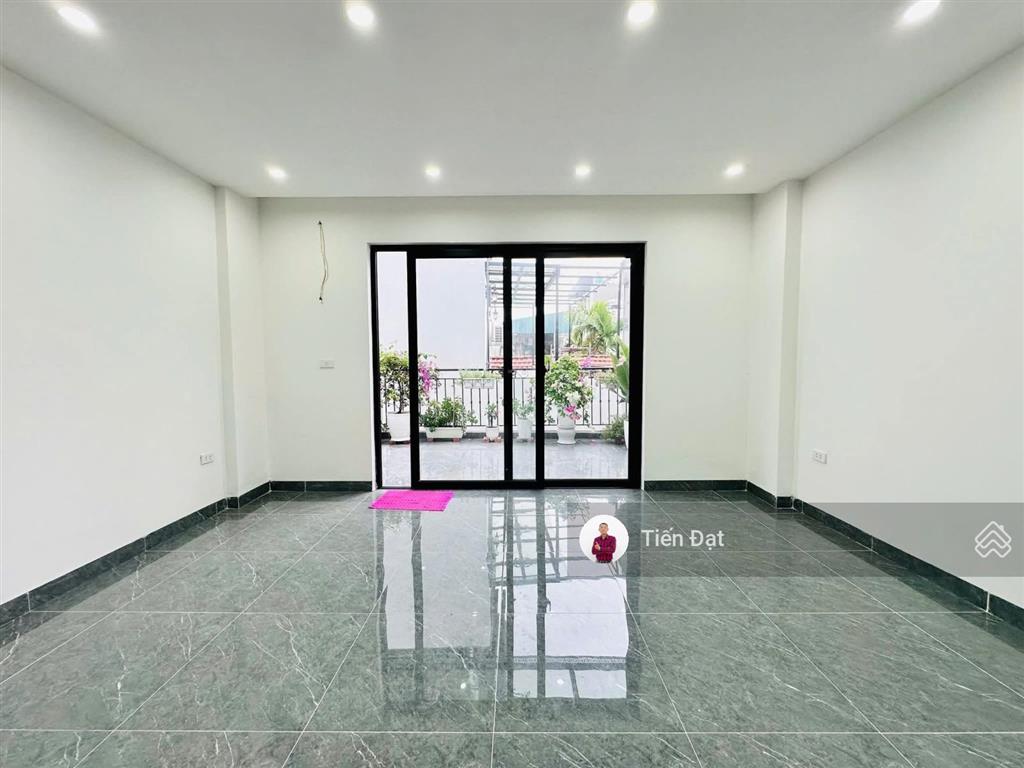 Bán nhà ngọc hà hoàng hoa thám, nhà mới tinh, thang máy xịn, nội thất đầy đủ ở ngay giá 11,7 tỷ