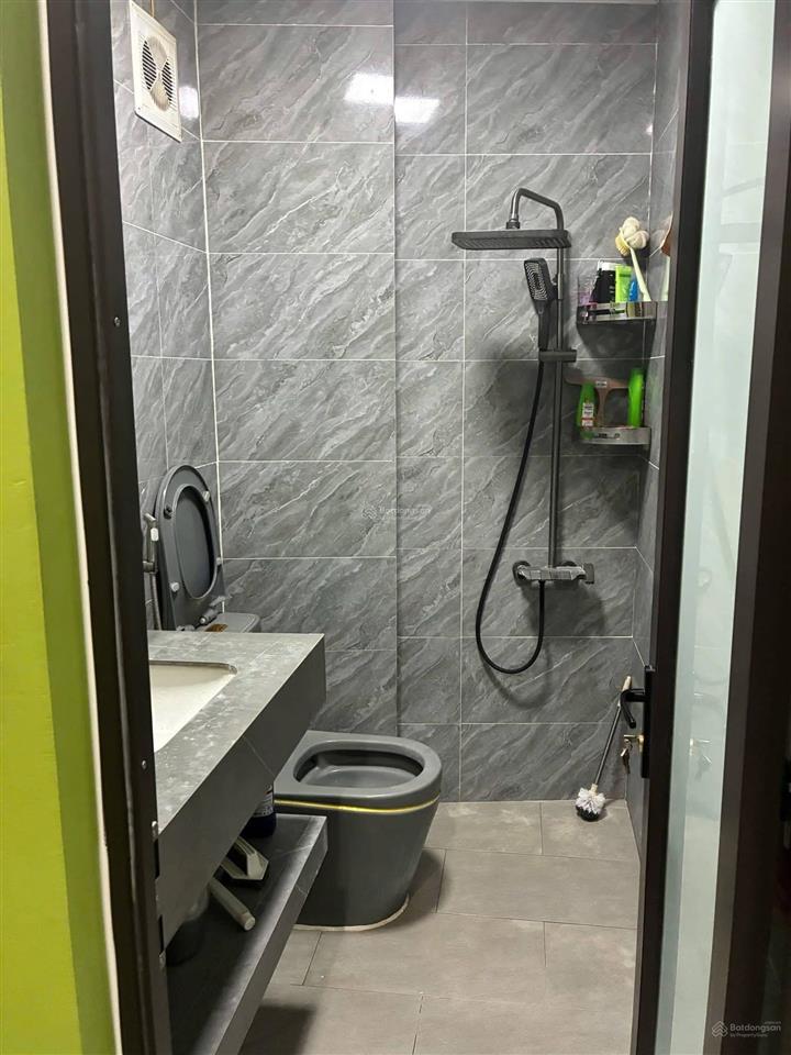 Bán nhà đội cấn, ba đình, 32m2 x 5 tầng, ngõ ba gác gần ô tô, nhà mới đẹp, giá 9.5 tỷ  anh đạt