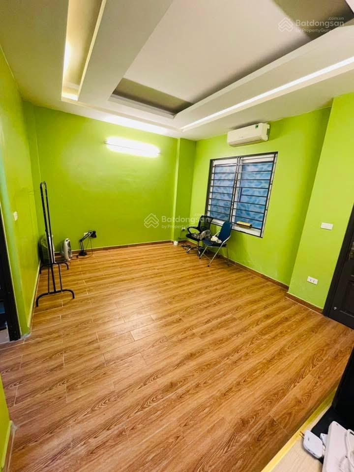 Bán nhà đội cấn, ba đình, 32m2 x 5 tầng, ngõ ba gác gần ô tô, nhà mới đẹp, giá 9.5 tỷ  anh đạt