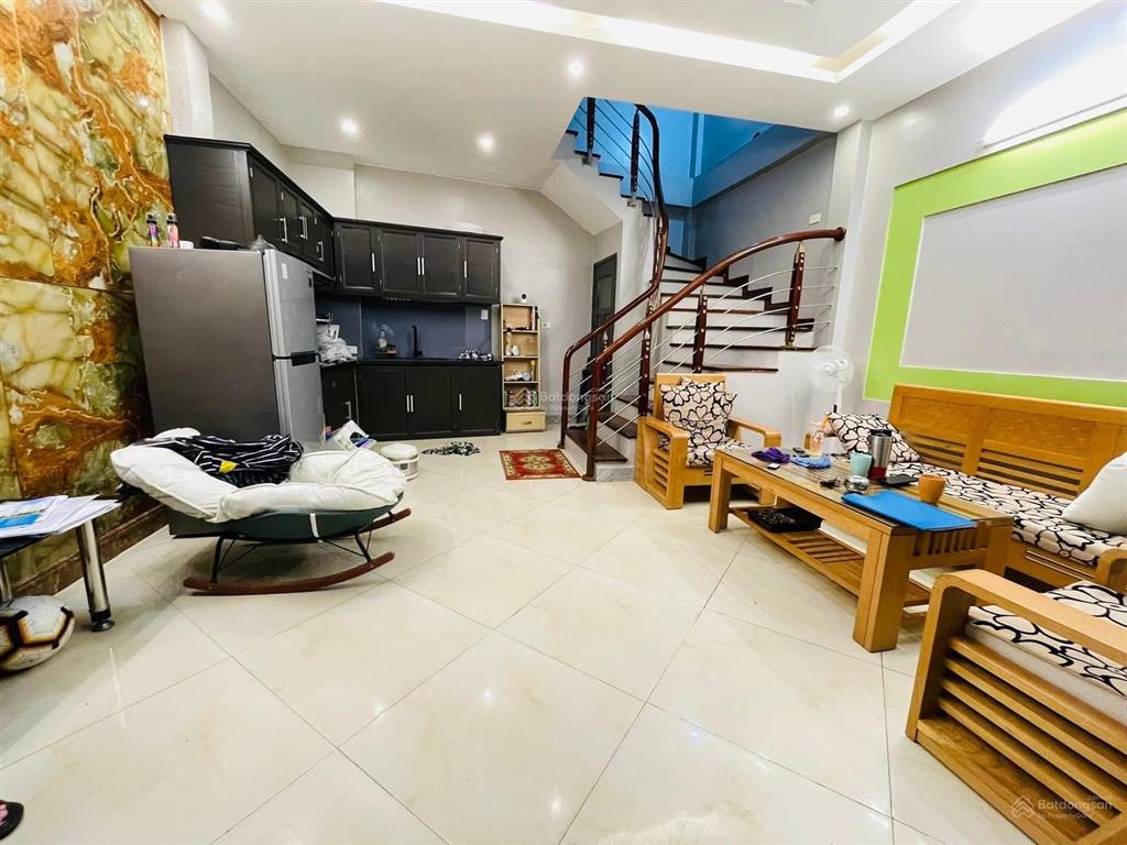 Bán nhà đội cấn, ba đình, 32m2 x 5 tầng, ngõ ba gác gần ô tô, nhà mới đẹp, giá 9.5 tỷ  anh đạt