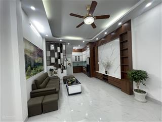 Bán nhà nguyễn đình hoàn ngã tư hoàng quốc việt, lạc long quân 45m2 x4 tầng full nội giá 11,7 tỷ
