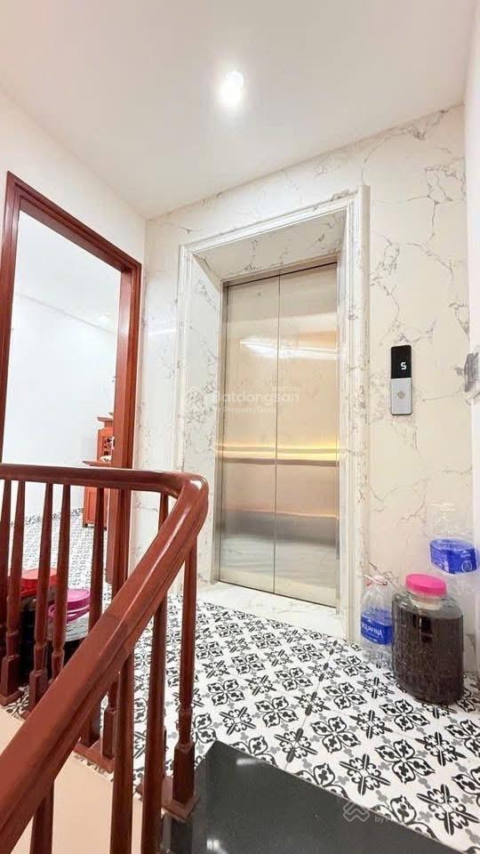 Bán nhà phố đào tấn ba đình, 35m2,nhà 5 tầng thang máy, full nội thất , giá 9,85 tỷ có thương lượng