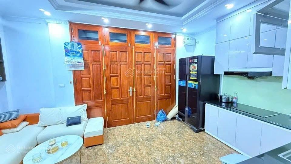 Bán nhà phố đào tấn ba đình, 35m2,nhà 5 tầng thang máy, full nội thất , giá 9,85 tỷ có thương lượng