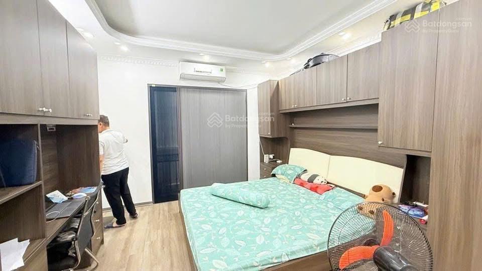 Bán nhà phố đào tấn ba đình, 35m2,nhà 5 tầng thang máy, full nội thất , giá 9,85 tỷ có thương lượng