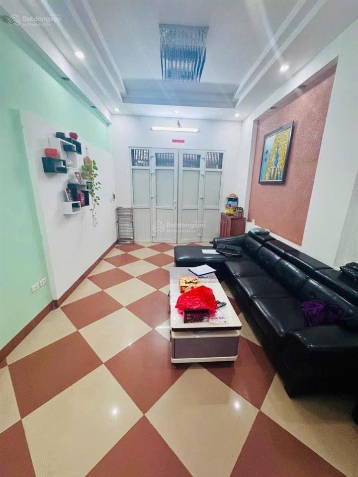 Bán nhà hoàng hoa thám 46,2m2, nhà 4 tầng, 2 thoáng sáng, full nội thất giá 10,3 tỷ có thương lượng