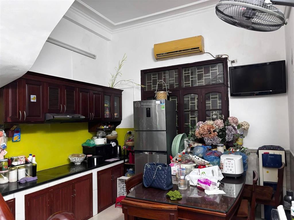 Phân lô ô tô ngõ 168 hào nam,đống đa 43,8m2, nhà 4 tầng , dân xây kcbt, giá 15,3 tỷ có thương lượng