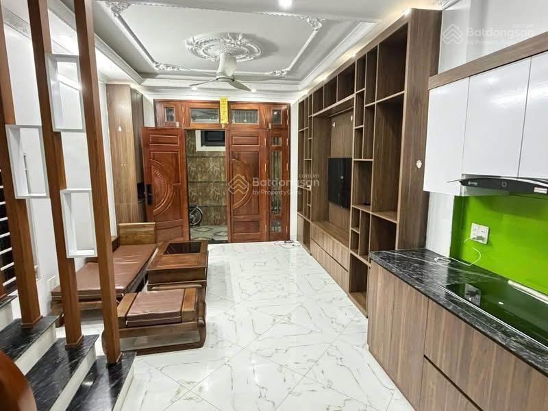 Bán nhà xuân đỉnh, 31m2, nhà 5 tầng, full nội thất, cách ô tô 10m, giá 7,95 tỷ.  0987 396 ***