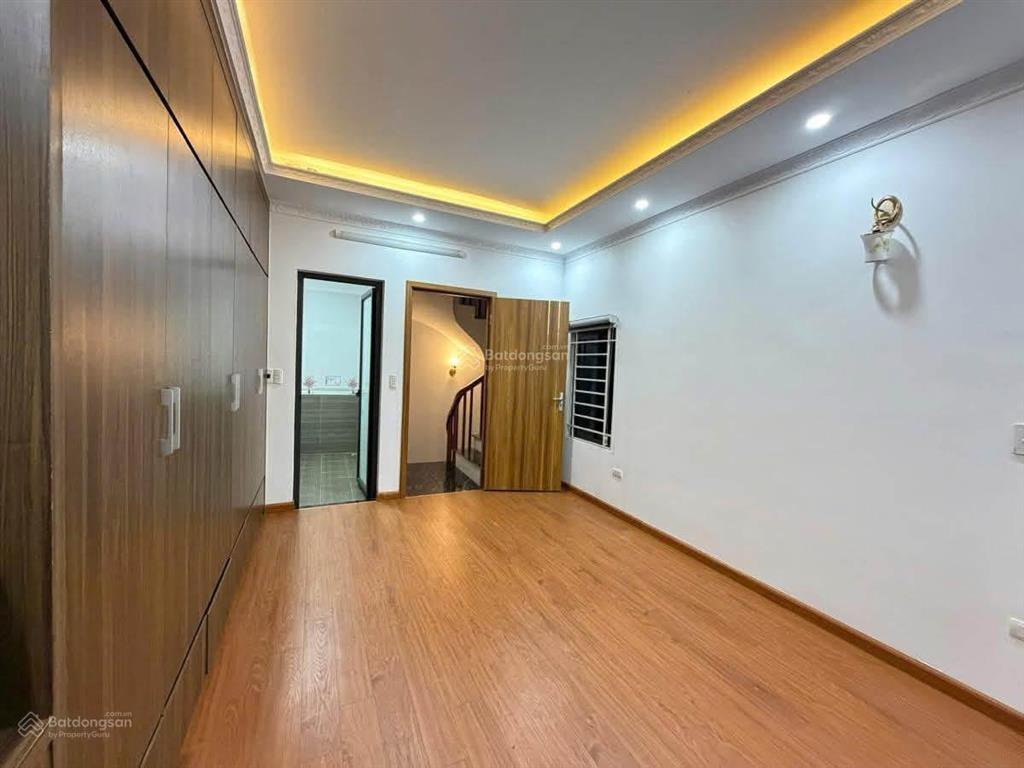 Bán nhà xuân đỉnh, 31m2, nhà 5 tầng, full nội thất, cách ô tô 10m, giá 7,95 tỷ.  0987 396 ***