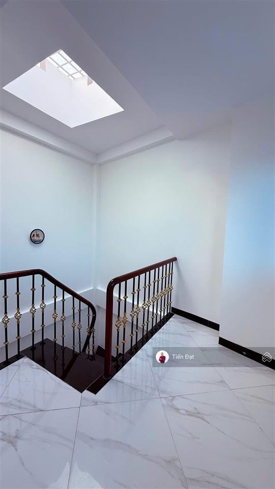 Bán nhà phố văn cao thông ra hoàng hoa thám, trung tâm ba đình, nhà mới đẹp ở ngay, sát hồ tây