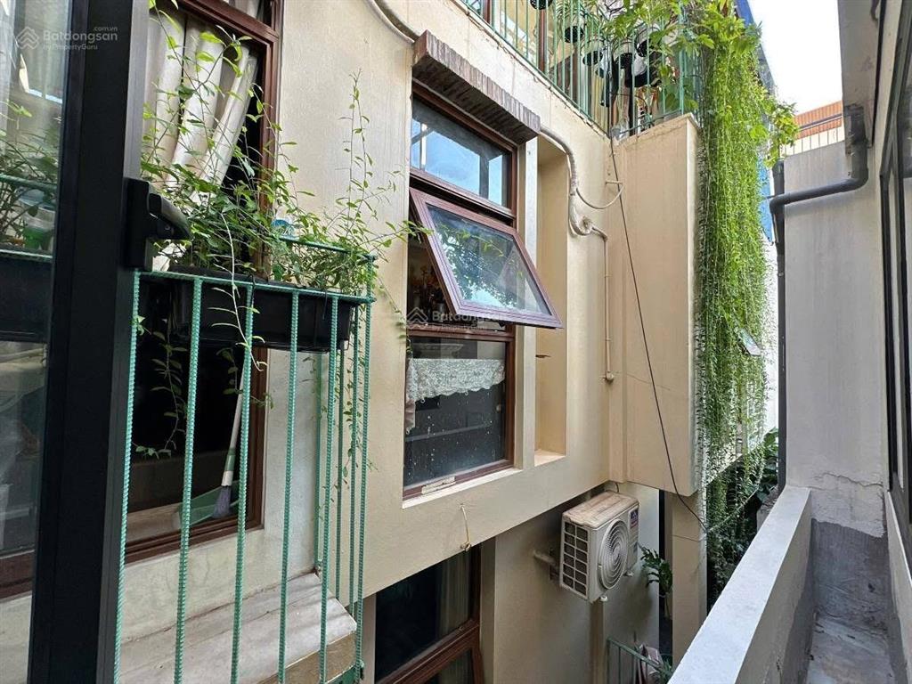 Bán nhà phố triệu việt vương, 50m2, nhà 6 tầng thang máy, full nội thất, nhà mới giá 21,8 tỷ