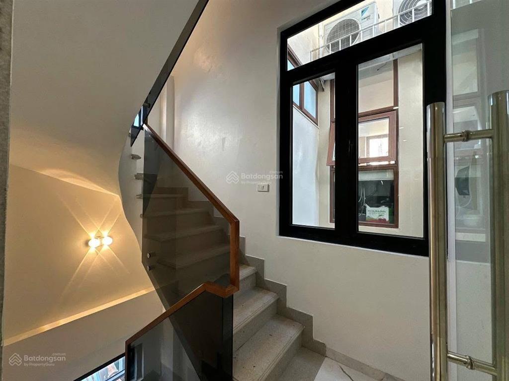 Bán nhà phố triệu việt vương, 50m2, nhà 6 tầng thang máy, full nội thất, nhà mới giá 21,8 tỷ
