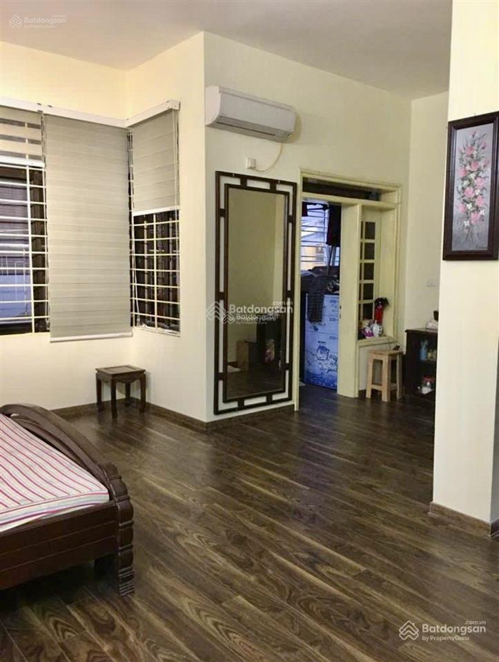 Bán nhà phố ngọc khánhba đìnhdt 60m x 4 tầng  ô tô vào nhà  dân xây chắc chắn  0987 396 ***