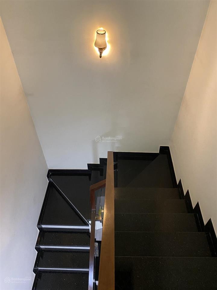 Bán nhà 4 tầng tuyệt đẹp 80m2, ngay cư xá ngân hàng  trần xuân soạn, quận 7, giá mềm