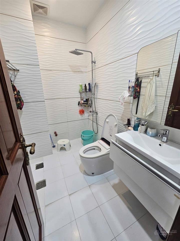 Bán nhà 4 tầng tuyệt đẹp 80m2, ngay cư xá ngân hàng  trần xuân soạn, quận 7, giá mềm