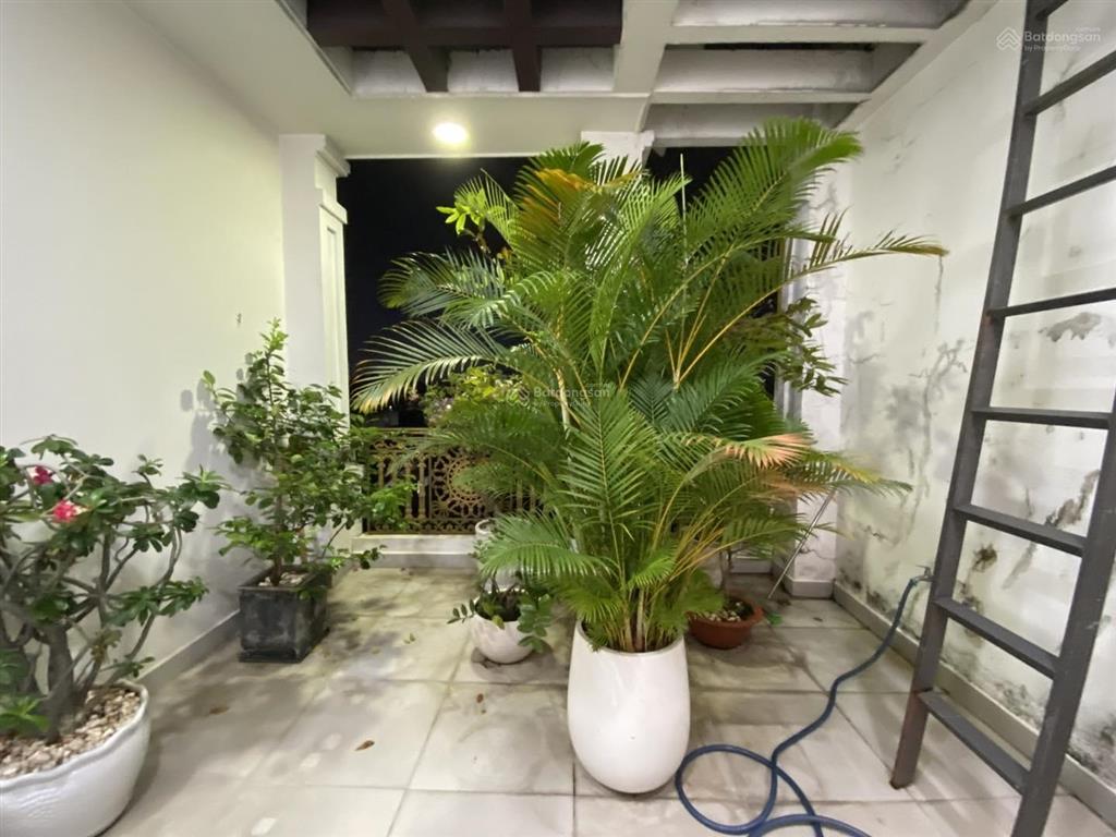 Bán nhà 4 tầng tuyệt đẹp 80m2, ngay cư xá ngân hàng  trần xuân soạn, quận 7, giá mềm