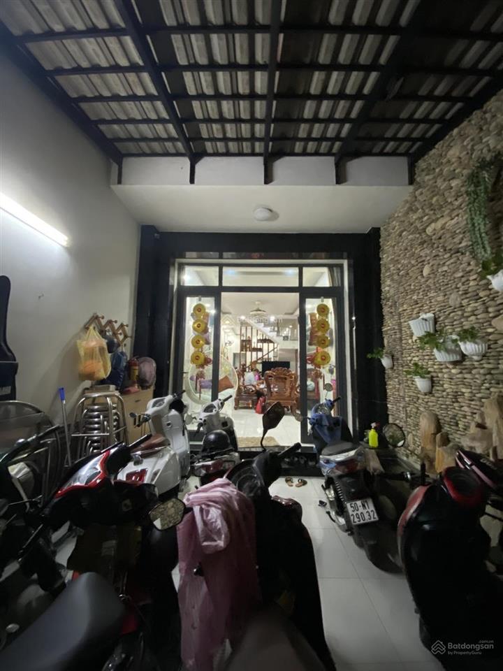 Bán nhà 4 tầng tuyệt đẹp 80m2, ngay cư xá ngân hàng  trần xuân soạn, quận 7, giá mềm