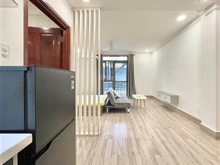 Cho thuê chdv rộng 40m2 gần chợ bà chiểu full nội thất có ban công ở nơ trang long q. bình thạnh