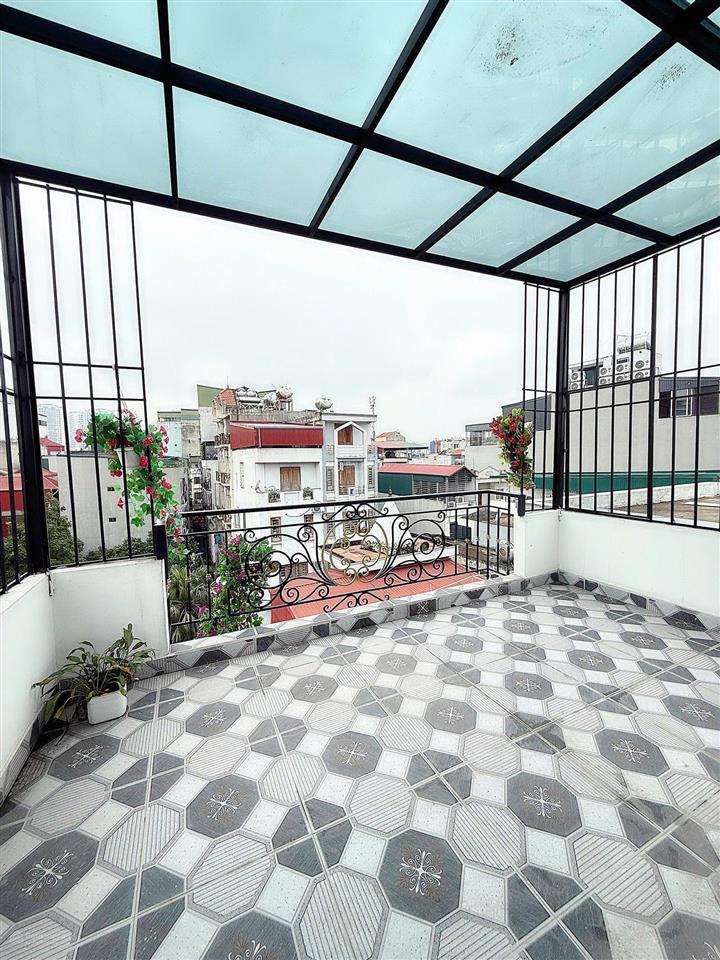 Mình chính chủ cần bán căn nhà giải phóng 36m2, 6 tầng, thang máy, ô tô con đỗ cửa. giá 8.75 tỷ