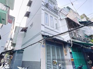 Chỉ 5,5 tỷ  nhà 5 tầng 3pn 3wc hc đủ  hẻm 4m hoàng diệu sát mặt tiền