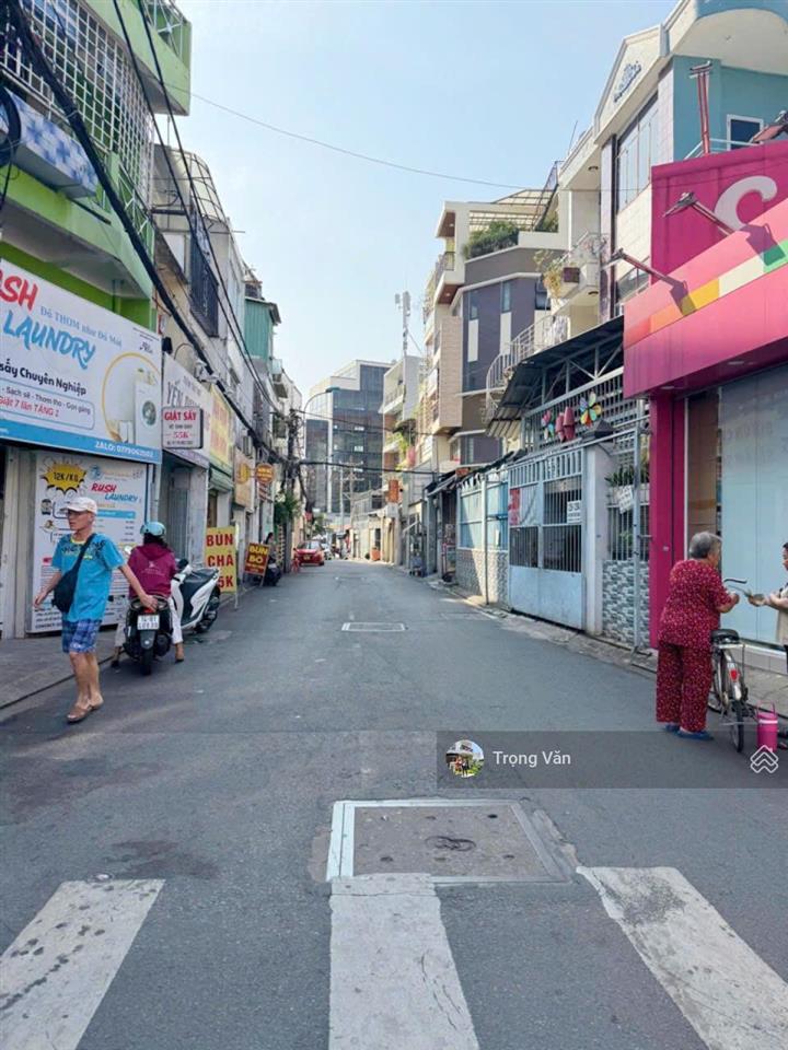 Mặt đường lê quý đôn giáp ranh q3  nhà 3 tầng 4pn  sổ 51m2. chỉ 9,9 tỷ