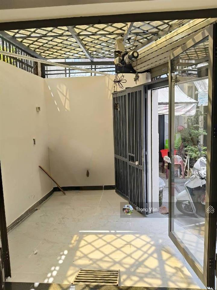 Cách 15m ra mặt tiền bờ kè hoàng sa  hẻm trước nhà 4m  căn góc 38,1m². chỉ 6,68 tỷ