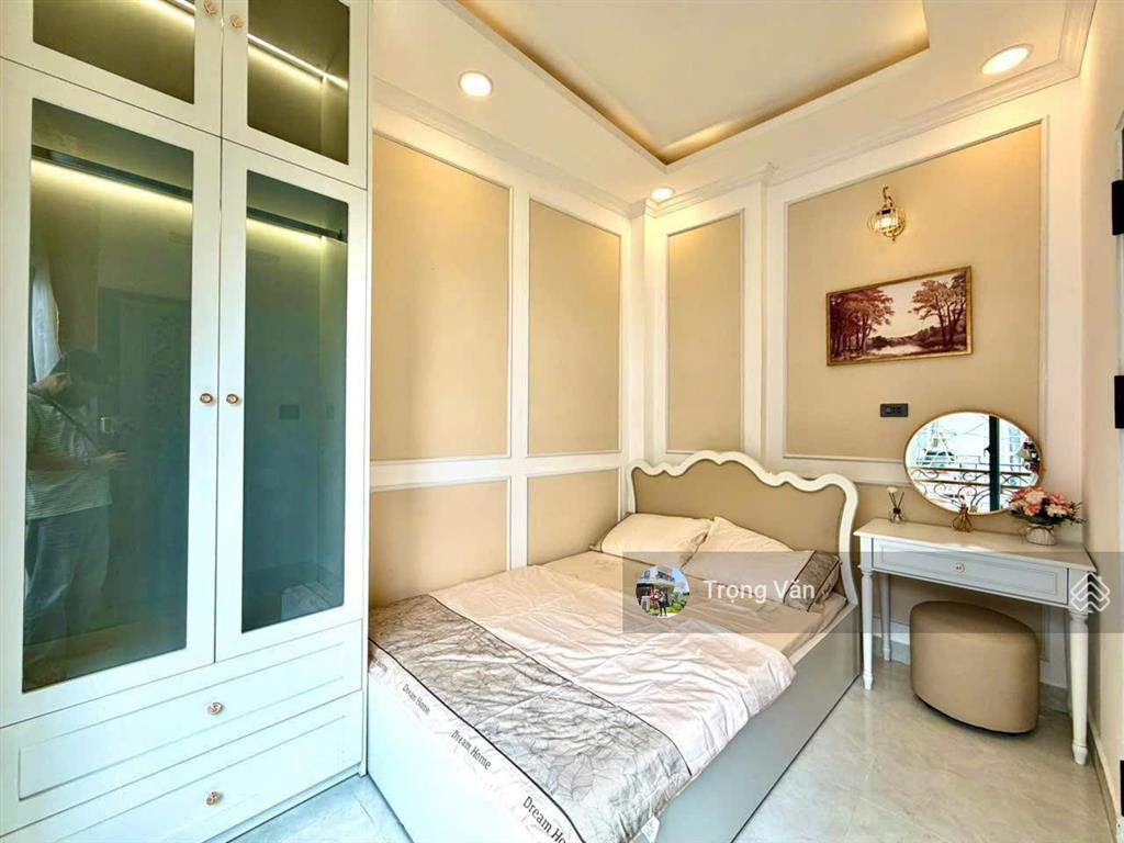 Chỉ 4,79 tỷ  hẻm trước nhà 4,5m  không lộ giới  nhà 4 tầng btct lung linh