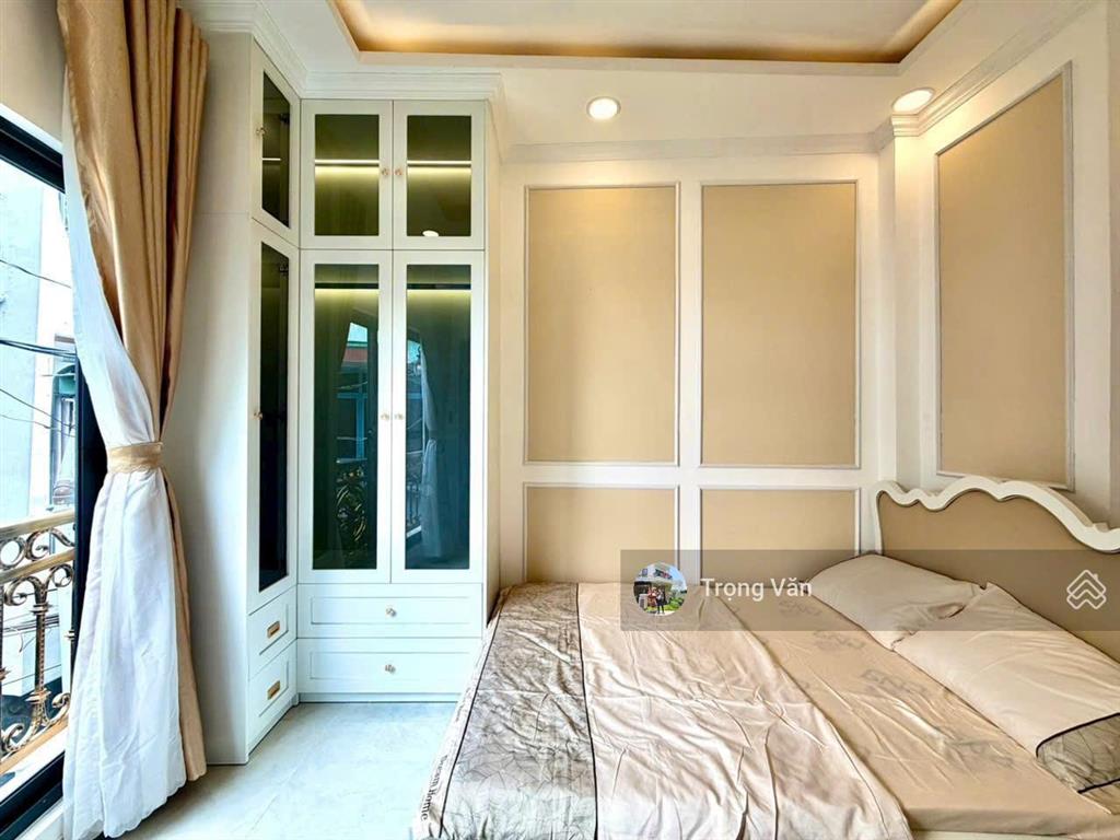 Chỉ 4,79 tỷ  hẻm trước nhà 4,5m  không lộ giới  nhà 4 tầng btct lung linh