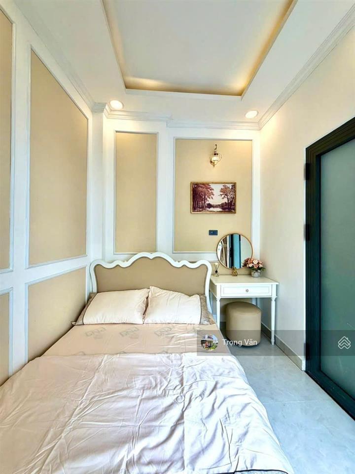 Chỉ 4,79 tỷ  hẻm trước nhà 4,5m  không lộ giới  nhà 4 tầng btct lung linh