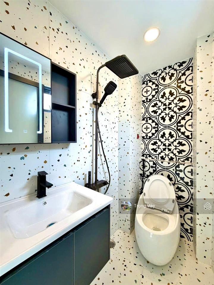 Chỉ 4,79 tỷ  hẻm trước nhà 4,5m  không lộ giới  nhà 4 tầng btct lung linh