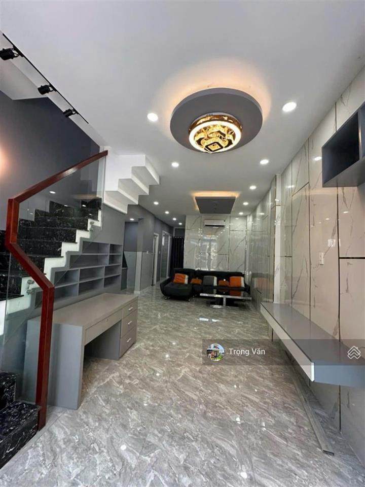 Chỉ 12,8 tỷ  trước nhà 5m  sát mt an dương vương giáp q1  diện tích lớn  nhà 3 tầng 5pn 4wc