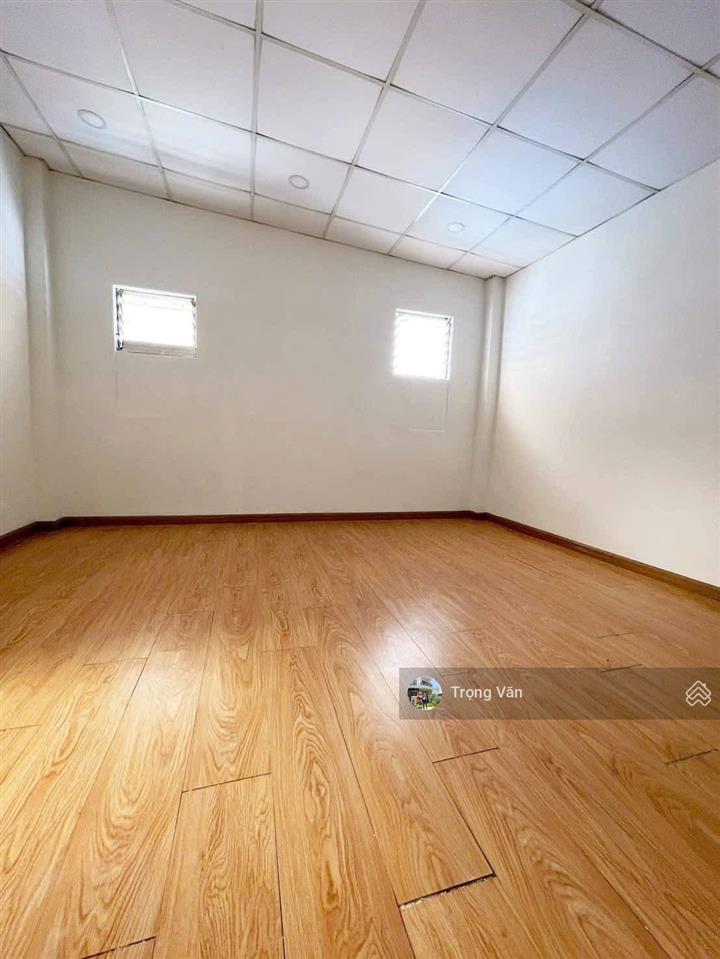 Căn góc hẻm 3,5m thông hoàng sa  4 tầng 3pn 4wc  ngang 4,57m. chỉ 4,25 tỷ
