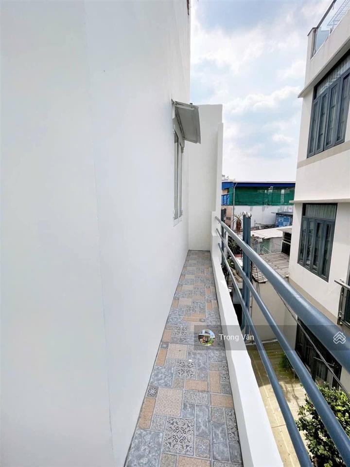 Căn góc hẻm 3,5m thông hoàng sa  4 tầng 3pn 4wc  ngang 4,57m. chỉ 4,25 tỷ