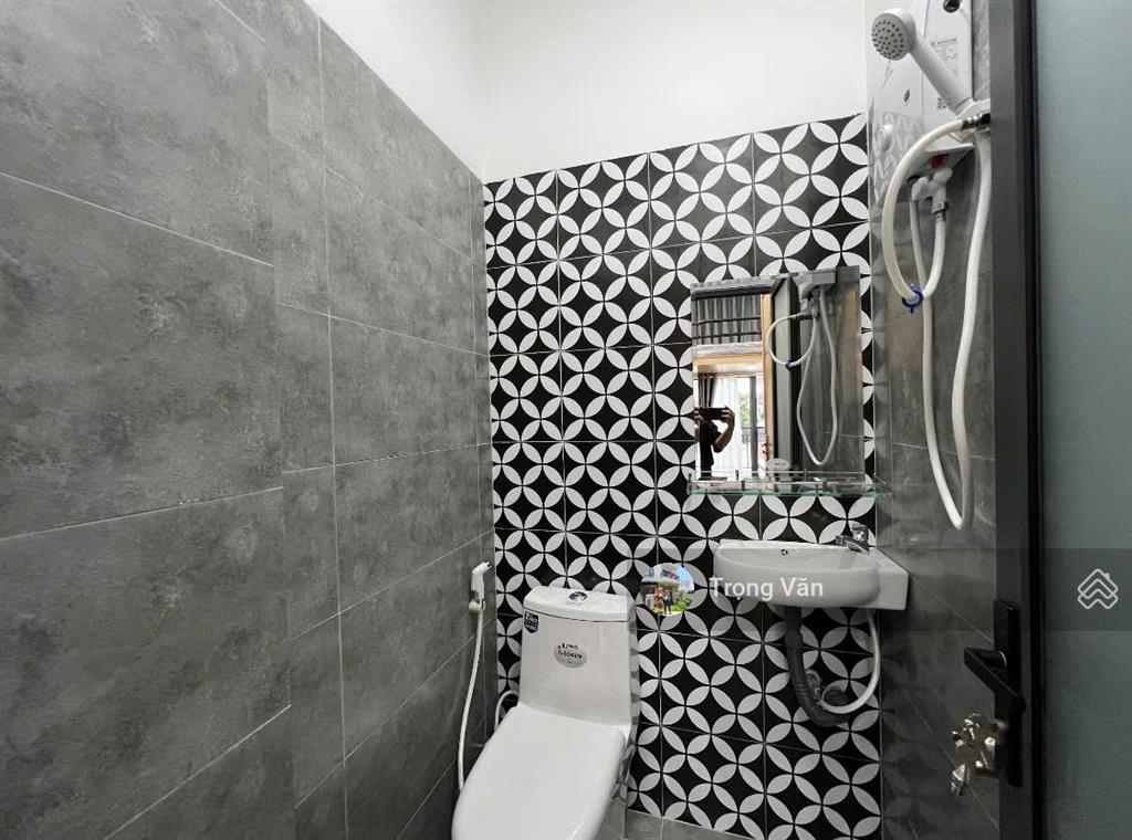 Toà chdv hầm + 7 tầng mặt đường ngô đức kế. chỉ 37,8 tỷ