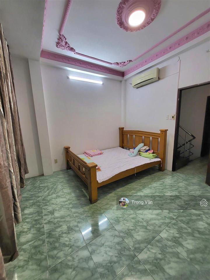 Chỉ 10,2 tỷ  nhà 5 tầng  mặt đường số 8,5m ngay tân vĩnh  xe hơi ngủ thoải mái