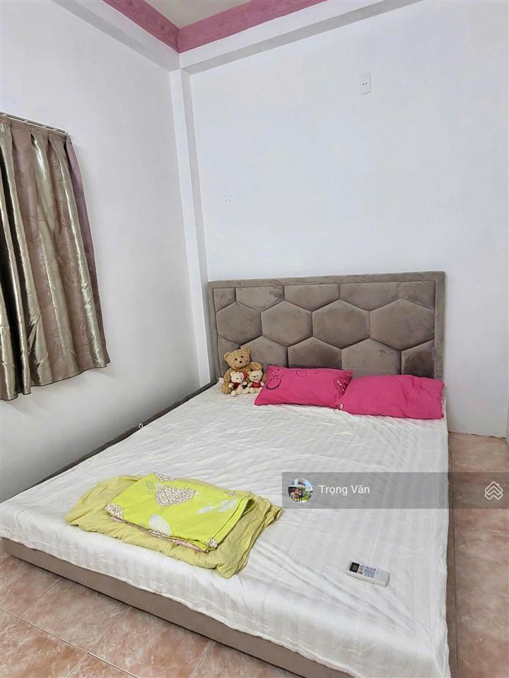 Chỉ 10,5 tỷ  nhà 5 tầng mặt đường số 8,5m ngay tân vĩnh  kế khu thể thao q4 đang xây