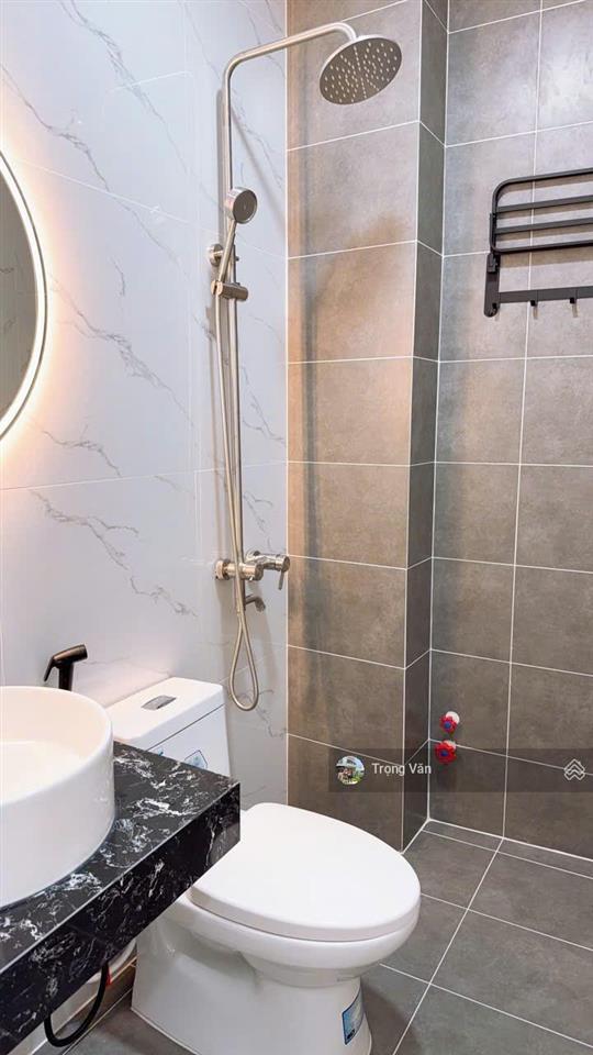 Lê hồng phong giáp q1  nhà mới 3pn 3wc  có 2 mặt hẻm  diện tích đất 40,5m². giá 7,3 tỷ