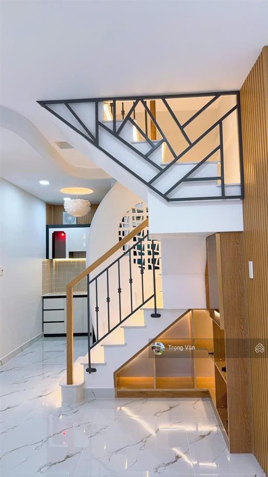 Lê hồng phong giáp q1  nhà mới 3pn 3wc  có 2 mặt hẻm  diện tích đất 40,5m². giá 7,3 tỷ