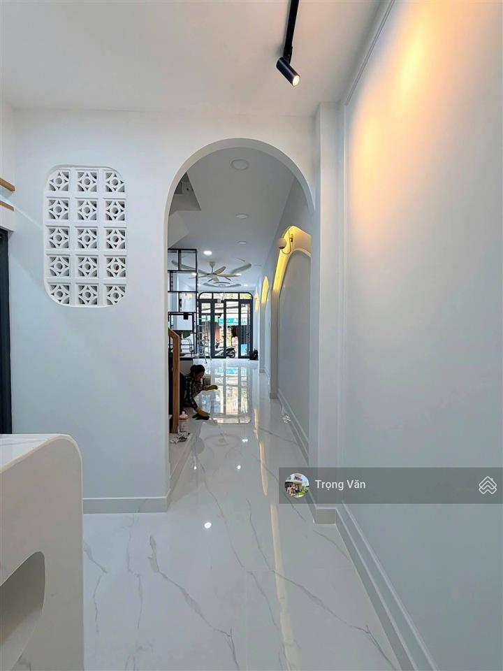 Mặt đường đoàn văn bơ  nhà mới xây 2026  sổ 57,7m². giá 9,8 tỷ