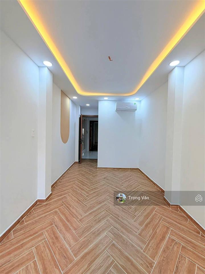 Mặt đường đoàn văn bơ  nhà mới xây 2026  sổ 57,7m². giá 9,8 tỷ