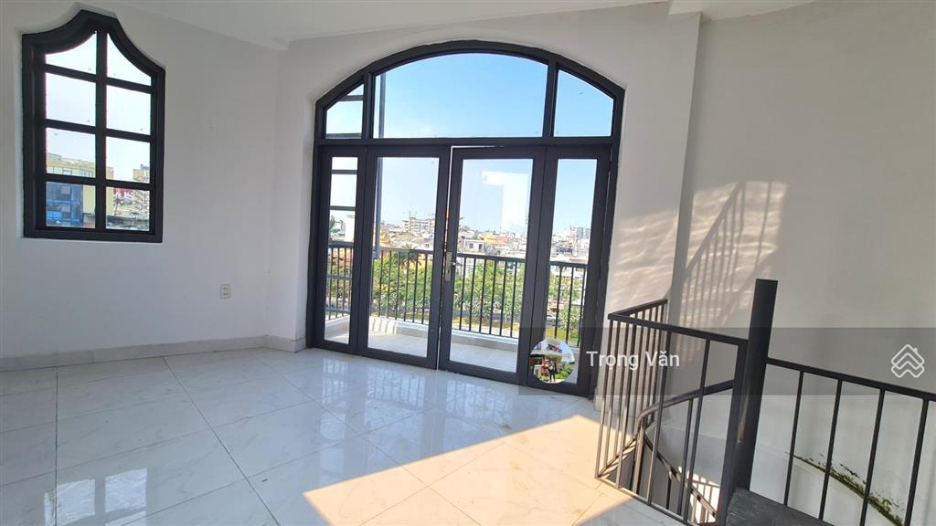 Sở hữu thế đất viên kim cương panorama 360 độ  nhà 6 tầng mặt tiền hoàng sa. giá tốt 14.8 tỷ