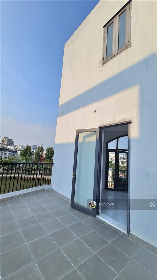 Sở hữu thế đất viên kim cương panorama 360 độ  nhà 6 tầng mặt tiền hoàng sa. giá tốt 14.8 tỷ