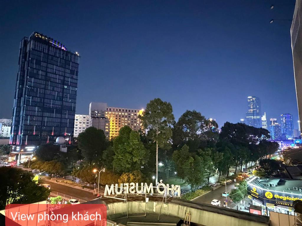 Vị trí không có căn thứ 2  view đối diện công viên 23/9  cho thuê được 120 triệu/ năm