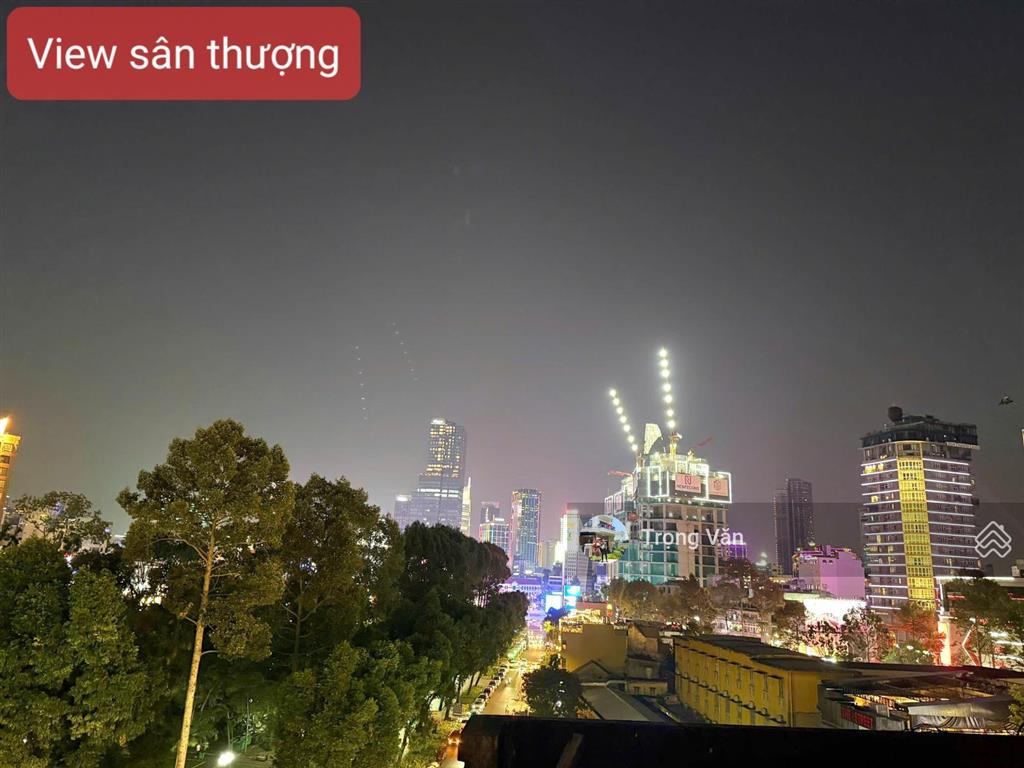 Vị trí không có căn thứ 2  view đối diện công viên 23/9  cho thuê được 120 triệu/ năm