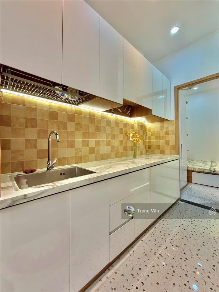 Căn góc 2 mặt  có 3pn  sổ 28,1m²  ngay huỳnh văn bánh. chỉ 5,25 tỷ