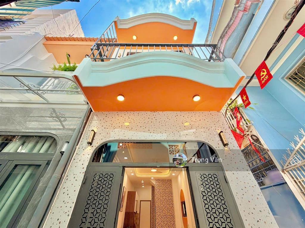 Căn góc 2 mặt  có 3pn  sổ 28,1m²  ngay huỳnh văn bánh. chỉ 5,25 tỷ
